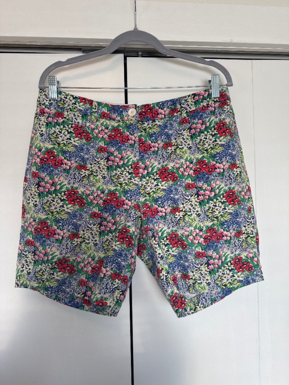 Floral Bermuda shorts